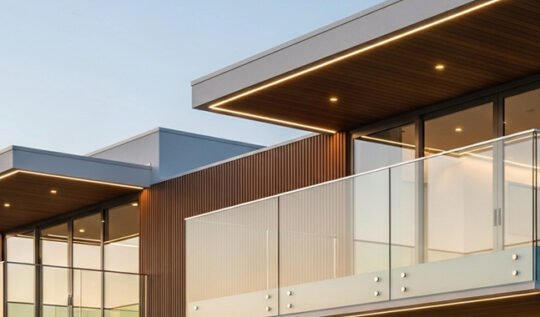 Double Storey House Facade Dean Site: Using Cantilevered Balconies to Create Private